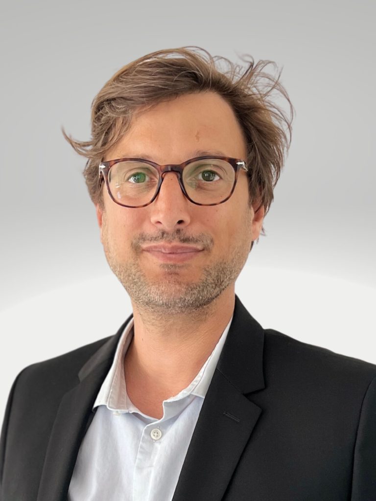 Adrien Antony Berberian consultant au Cabinet de recrutement HTI Consulting